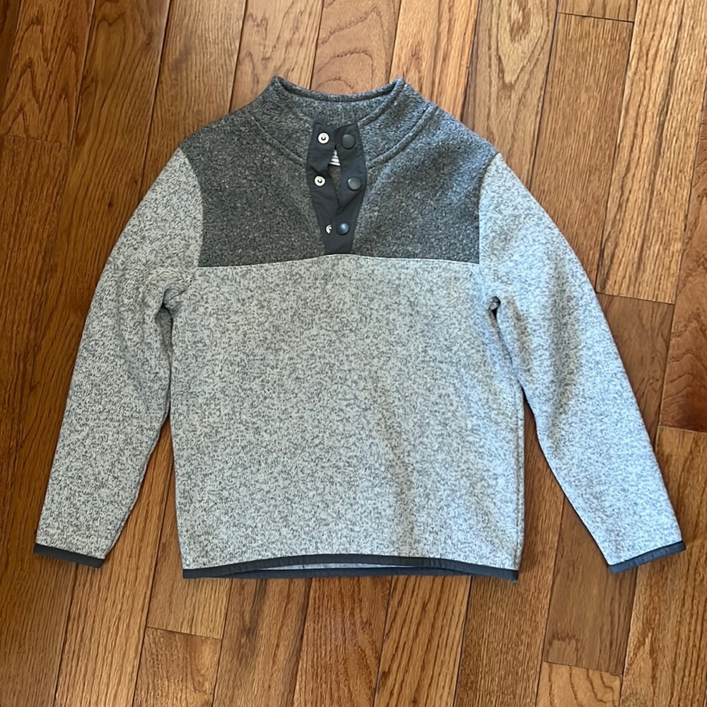 Old navy sweater